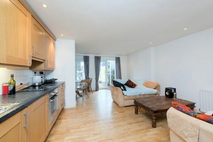 3 Bedroom End Of Terrace House To Rent In Ebbisham Drive, London, SW8