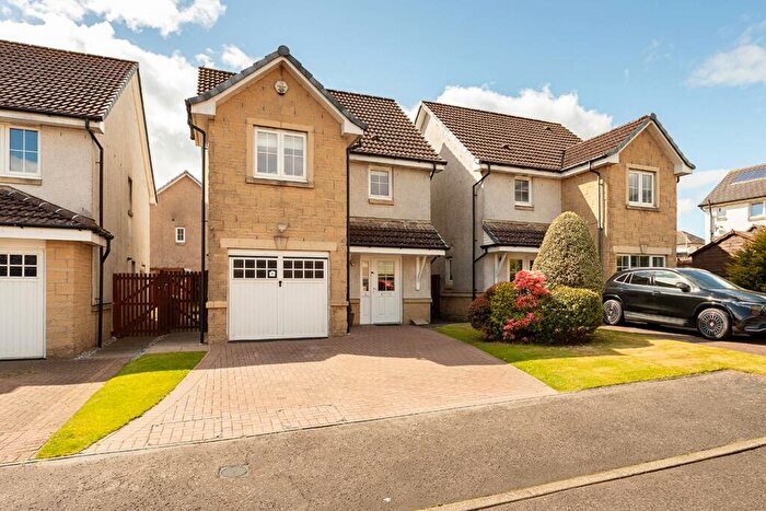 3 Bedroom Detached House For Sale In Gillespie Grove, Kirkcaldy, KY2