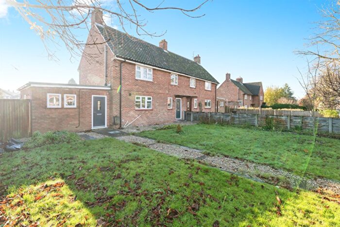 3 Bedroom Semi-Detached House For Sale In Greenway Lane, Fakenham, NR21
