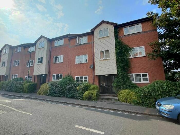 2 Bedroom Flat To Rent In Greenbank Court, Sherwood, Nottingham, NG5
