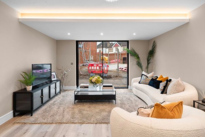 1 Bedroom Flat For Sale In Flat Abbotswood Place, Streatham, SW16