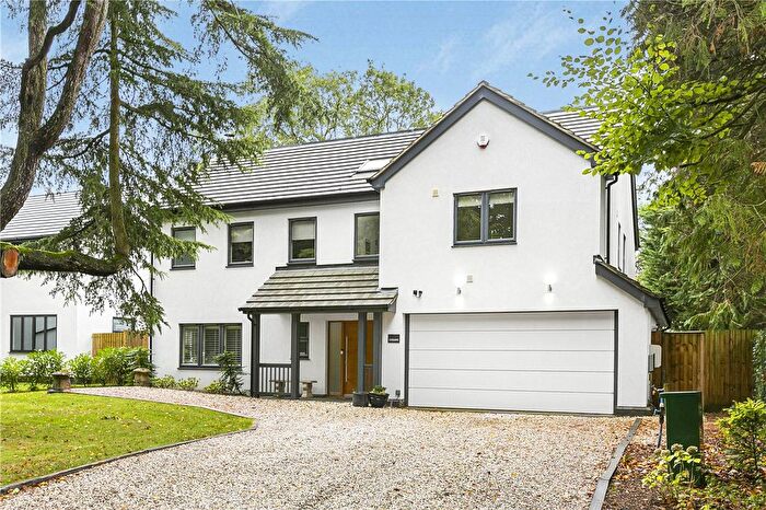 6 Bedroom Detached House For Sale In Felden Drive, Felden, HP3
