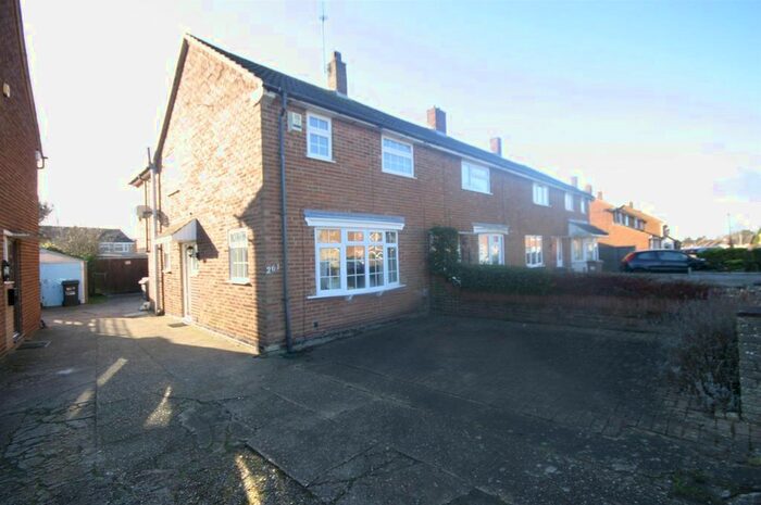 2 Bedroom End Of Terrace House To Rent In Chesford Road, Luton, LU2