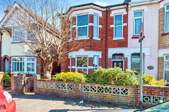 3 Bedroom Semi-Detached House For Sale In Richville Road, Southampton, Hampshire, SO16