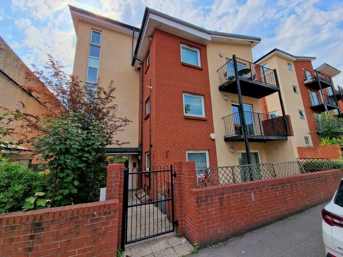 2 Bedroom Flat To Rent In Portswood Road, Swaythling, SO17