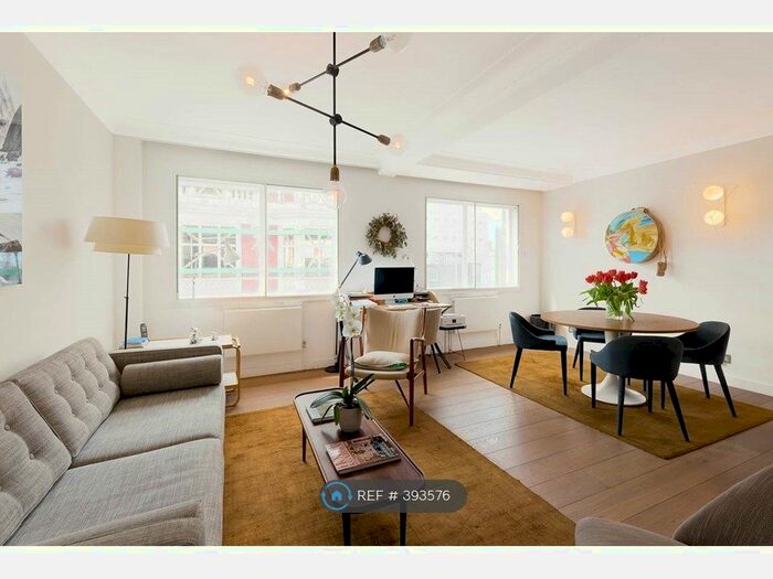 2 Bedroom Flat To Rent In Mayfair Green Park, London, W1J