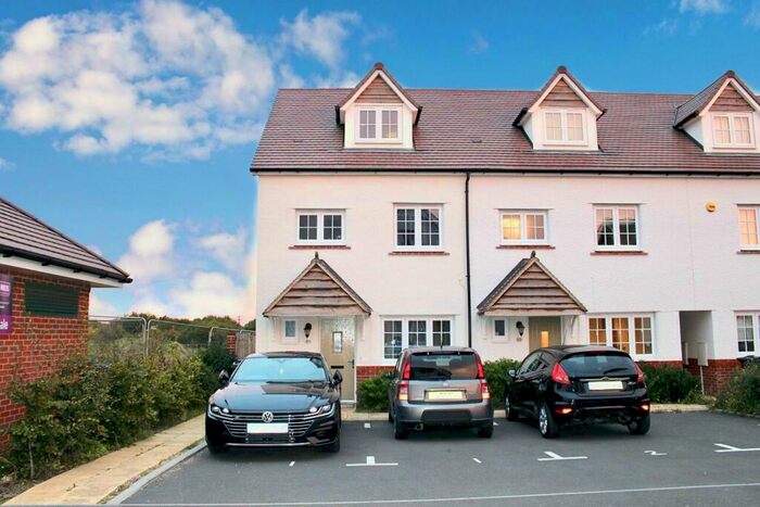 4 Bedroom Detached House For Sale In , Bristol Close, , Sittingbourne, Kent, ME10