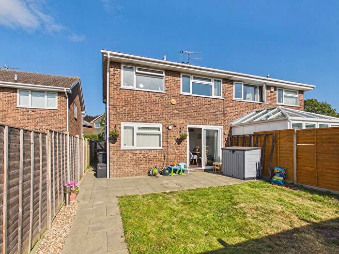 3 Bedroom Semi-detached House For Sale In Merlin Way, Chipping Sodbury, Bristol, BS37
