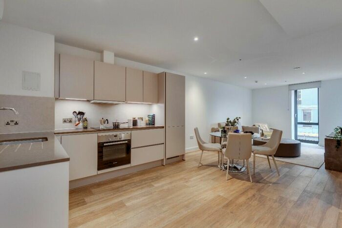 1 Bedroom Flat To Rent In Three Colts Lane, London, E2