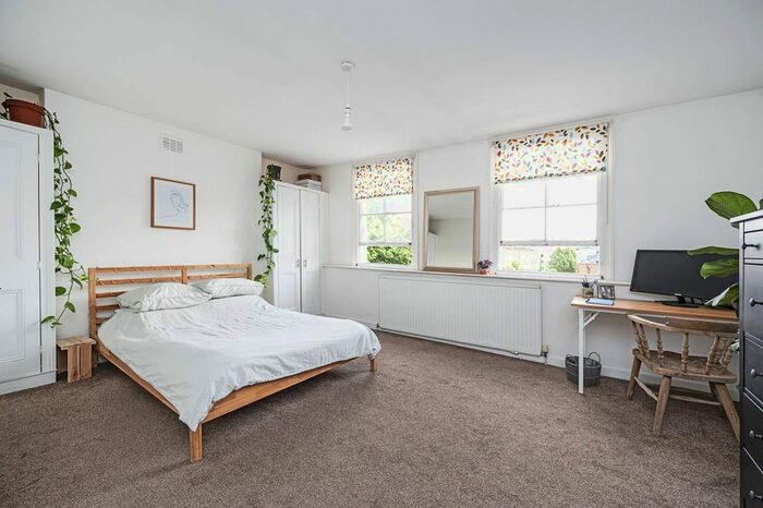 2 Bedroom Flat To Rent In Liverpool Road, Angel, London, N1