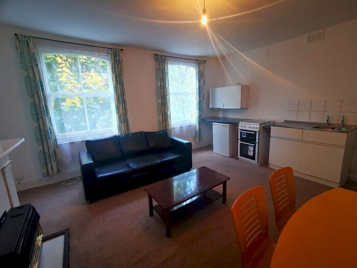1 Bedroom Flat To Rent In Northchurch Road, London, N1