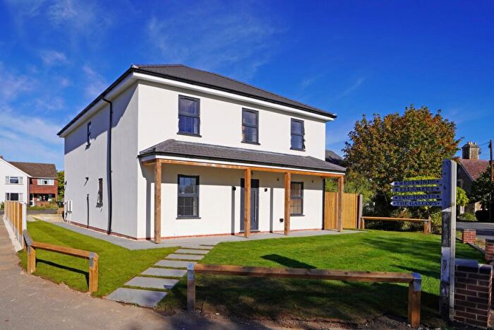 4 Bedroom Detached House For Sale In Thornhill Road, South Marston, Swindon, SN3