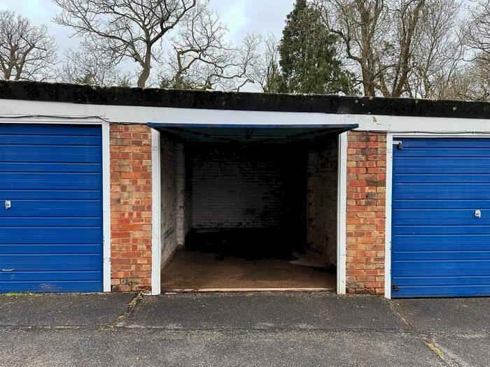 Garage / Parking To Rent In Garage, Shelley Court, Winnals Park, RH16