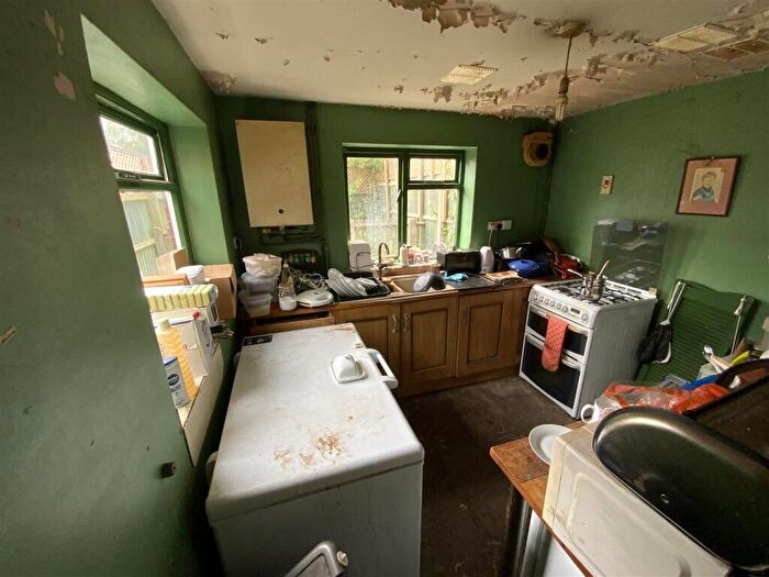 3 Bedroom Terraced House For Sale In Balaclava Road, Kings Heath, Birmingham, West Midlands, B14