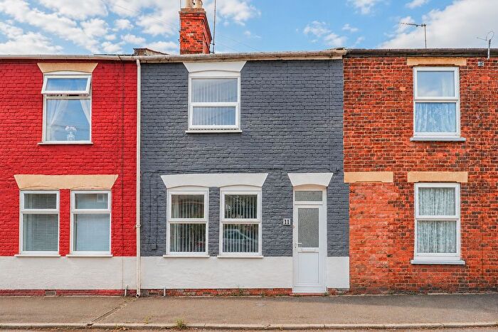 2 Bedroom Terraced House For Sale In Kings Avenue, King's Lynn, Norfolk, PE30