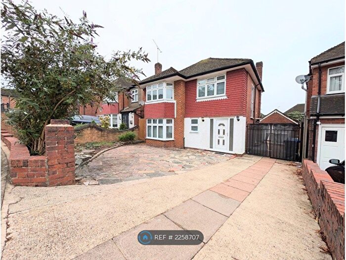 4 Bedroom Detached House To Rent In Sudbury Court Road, Harrow, HA1