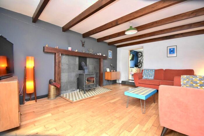 4 Bedroom Semi-Detached House For Sale In Hessle Villa, Herniss, TR10