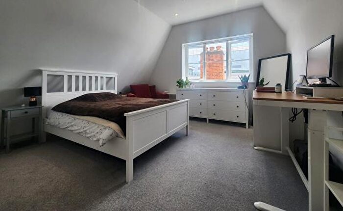 1 Bedroom Flat To Rent In Knoll Road, Camberley, GU15