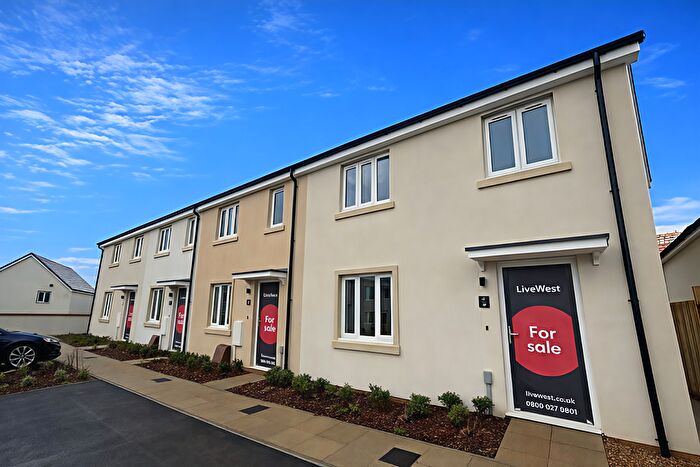 3 Bedroom End Of Terrace House For Sale In Linhay Way, South Molton, EX36