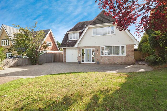 4 Bedroom Detached House For Sale In Chatsworth Drive, Mansfield, NG18