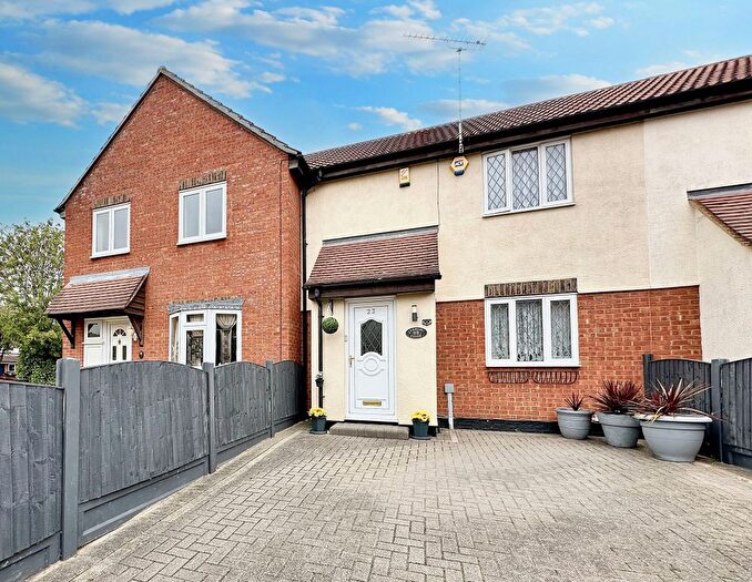 2 Bedroom Terraced House For Sale In Larch Close, Laindon, SS15