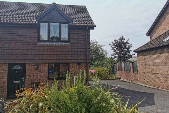 3 Bedroom Semi-Detached House To Rent In Royster Close, Poole, BH17