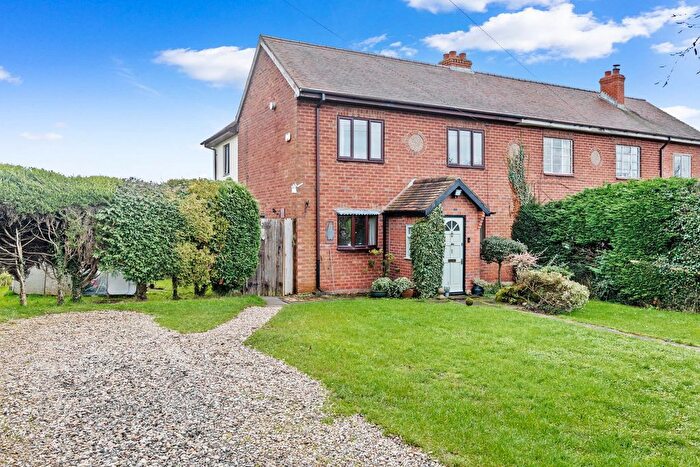 3 Bedroom Semi Detached House For Sale In Middle Battenhall Cottage, Upper Battenhall, Worcester., WR7