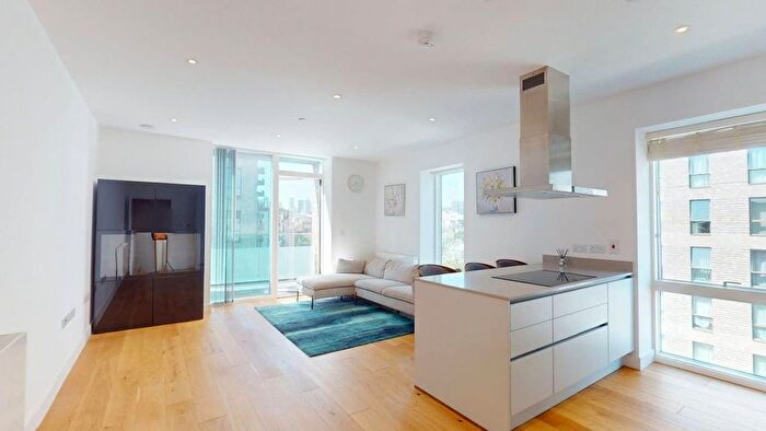 2 Bedroom Flat For Sale In West Parkside, London, SE10