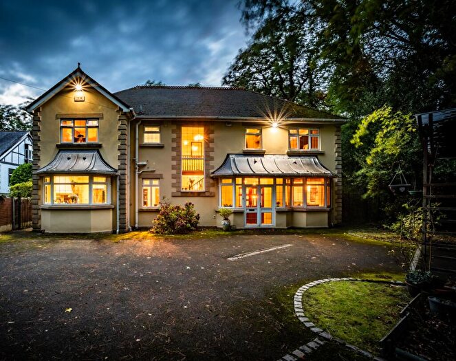 5 Bedroom Detached House For Sale In Buxton Road, Hazel Grove, SK7