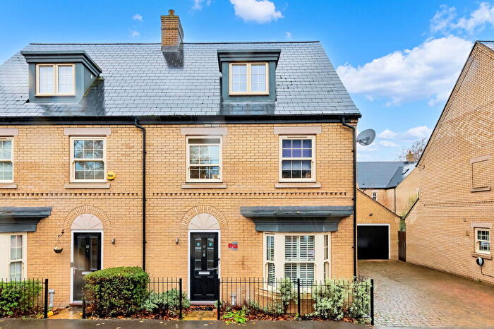 4 Bedroom Semi-Detached House For Sale In Farendon Road, Brampton, Huntingdon, PE28