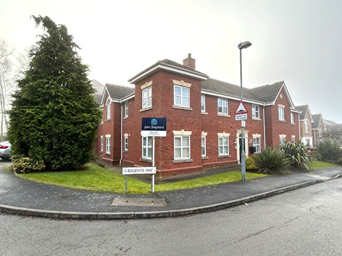 2 Bedroom Flat To Rent In Regents Way, Sutton Coldfield, West Midlands, B75
