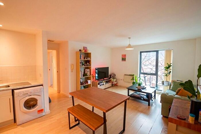 2 Bedroom Apartment To Rent In Ordsall Lane, Salford, M5