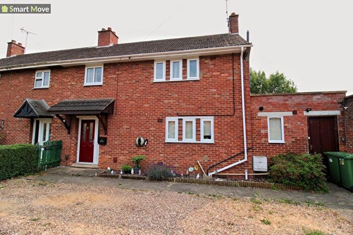 3 Bedroom Semi-Detached House To Rent In Hillcrest Avenue, Yaxley, Peterborough, Cambridgeshire., PE7