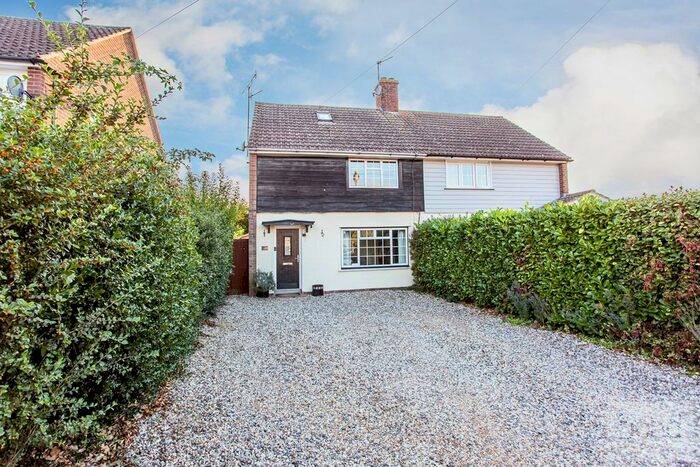 4 Bedroom Semi-Detached House For Sale In Spring Close, Little Baddow, CM3
