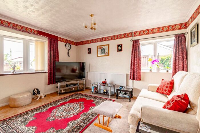 3 Bedroom Detached Bungalow For Sale In Fakes Road, Hemsby, NR29