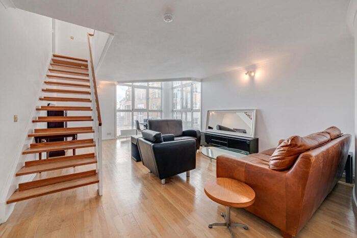 2 Bedroom Flat To Rent In King Frederick Ninth Tower, Surrey Quays, SE16