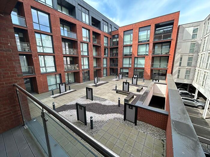 2 Bedroom Apartment To Rent In Charlotte Street, Birmingham, B3