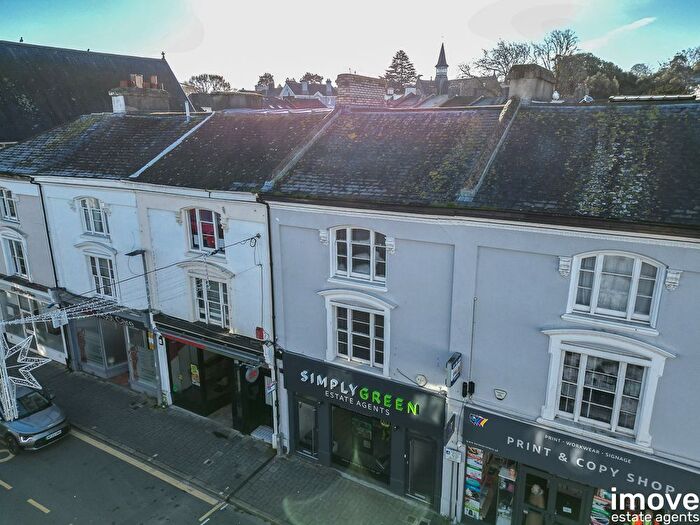 3 Bedroom Maisonette To Rent In Queen Street, Newton Abbot, TQ12