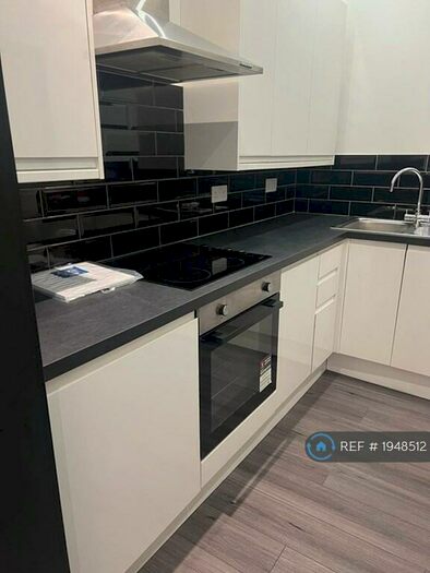 1 Bedroom Flat To Rent In Oswald Road, Scunthorpe, DN15