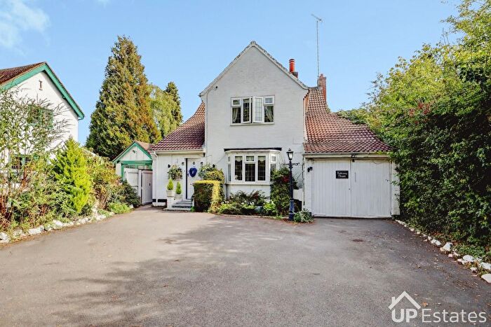3 Bedroom Detached House For Sale In Canley Road, Coventry, CV5