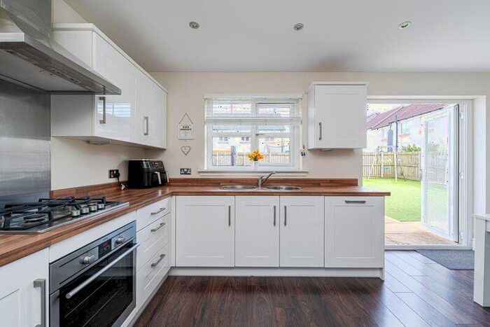 5 Bedroom Detached House For Sale In Bramble Avenue, Larbert, FK5