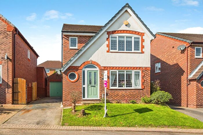 3 Bedroom Detached House For Sale In Laithes Close, Wakefield, WF2