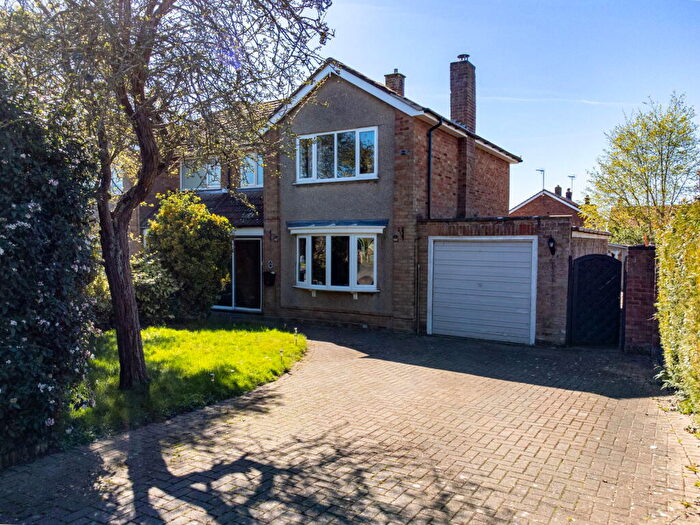 3 Bedroom Semi-Detached House For Sale In Fullwell Road, Bozeat, Wellingborough, NN29