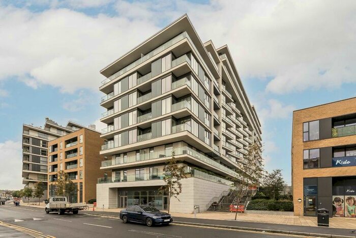 2 Bedroom Flat To Rent In Harrison Walk, London, SE10