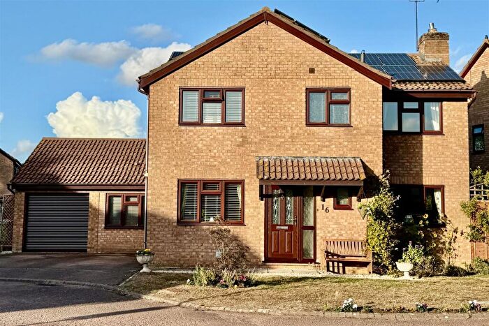 4 Bedroom House For Sale In Chasely Crescent, Cheltenham, GL51