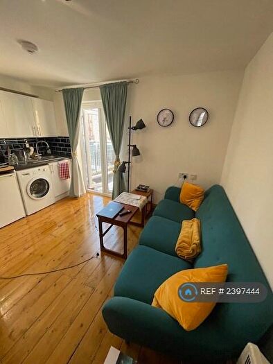 1 Bedroom Flat To Rent In Gloucester Drive, London, N4
