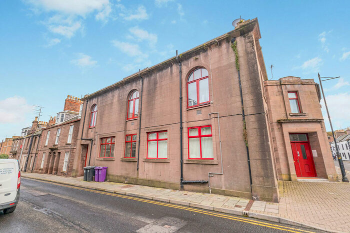 2 Bedroom Flat To Rent In John Street, Montrose, Angus, DD10