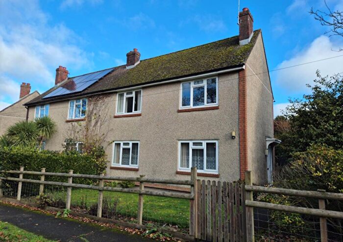 3 Bedroom Semi Detached House For Sale In Windmill Fields, East Worldham, Alton, Hampshire, GU34