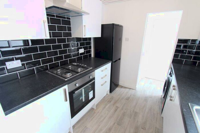 3 Bedroom Terraced House To Rent In Maple Grove, Liverpool, L8