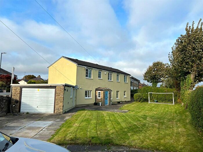 7 Bedroom Detached House For Sale In Wibsey Park Avenue, Bradford, West Yorkshire, BD6